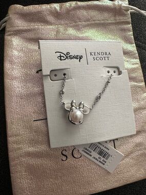 Kendra Scott Silver Pearl Minnie Pendant Necklace
